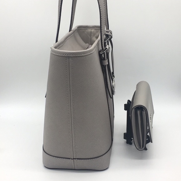 MICHAEL KORS SM TZ SHOULDER TOTE & WALLET SET - Picture 5 of 8